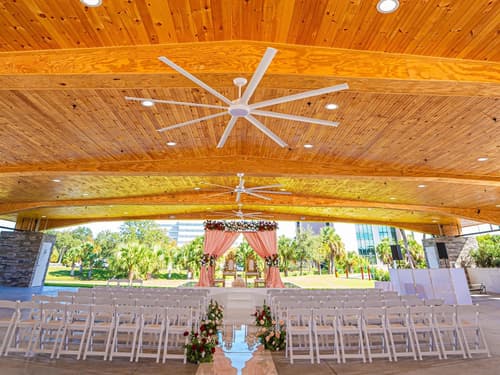 DoubleTree by Hilton at the Entrance to Universal Orlando