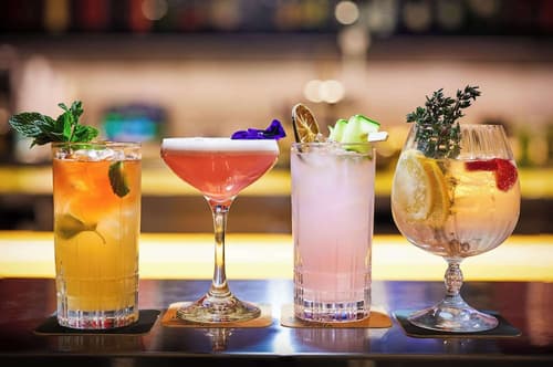 The Barnes San Francisco, Tapestry Collection by Hilton, Bar (on property)