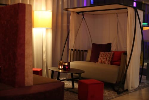 arte Hotel Linz, Lobby sitting area