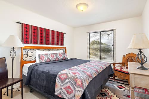 Fort Marcy Hotel Suites by All Seasons Resort Lodging, Room