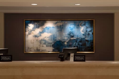 Hilton Los Angeles Airport, Reception