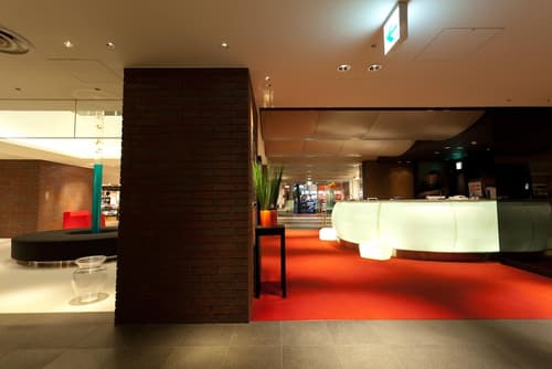 Cross Hotel Osaka, Reception
