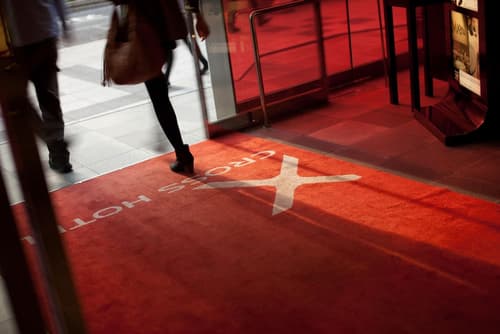 Cross Hotel Osaka, Interior entrance
