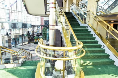 Scandic Triangeln, Interior entrance