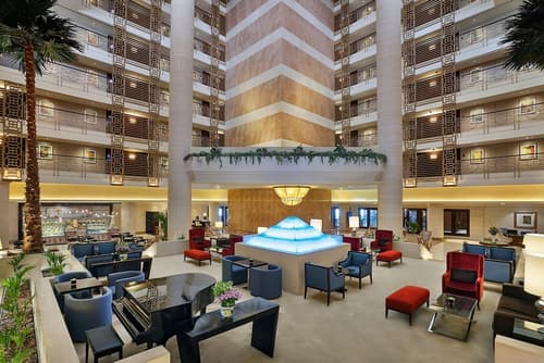 Sheraton Dubai Creek Hotel & Towers, Lobby lounge