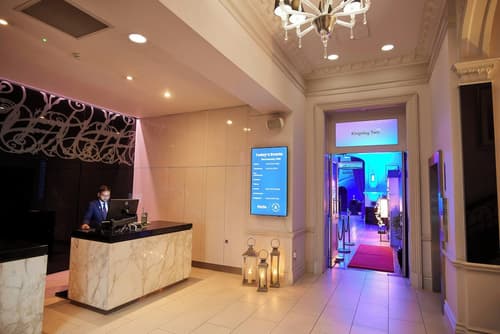 Thistle London Holborn, Reception