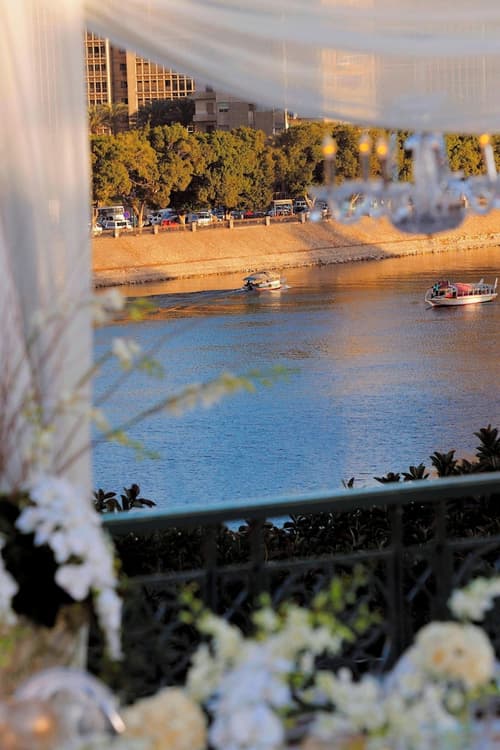 Cairo Marriott Hotel, Reception