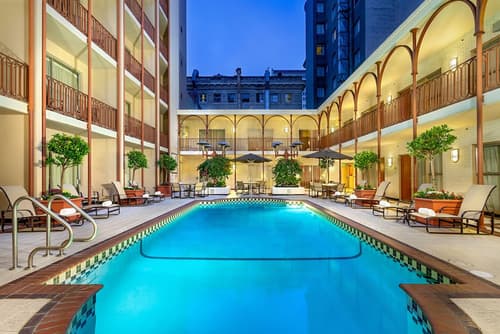 Handlery Union Square Hotel, Outdoor pool