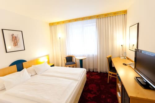 Hotel Boltzmann, Room