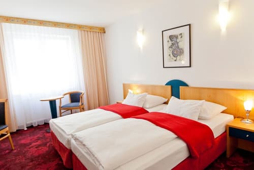 Hotel Boltzmann, Room