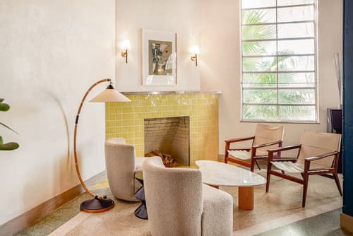 Freehand Miami, Lobby sitting area