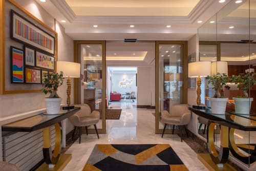 Atlantic Hotel, Interior entrance