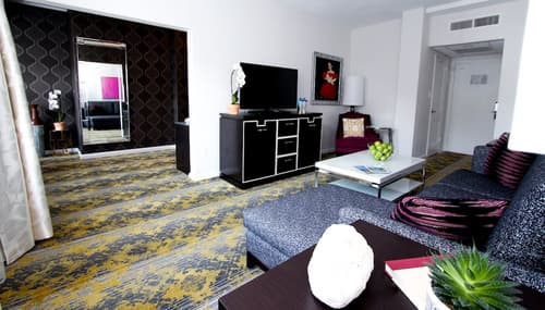 The Churchill Hotel near Embassy Row, Room