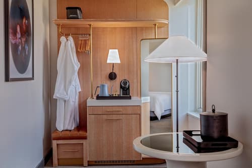 Beacon Hotel & Corporate Quarters