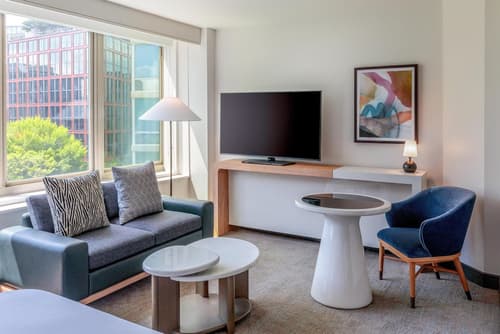 Beacon Hotel & Corporate Quarters