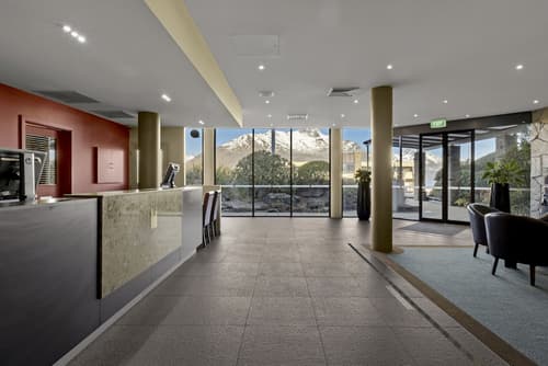 Copthorne Hotel & Apartments Queenstown Lakeview, Lobby