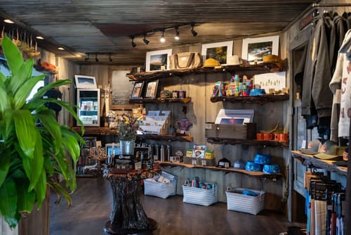 Campfire Hotel, Lobby