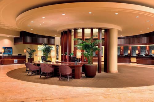Sheraton Waikiki Beach Resort, Lobby