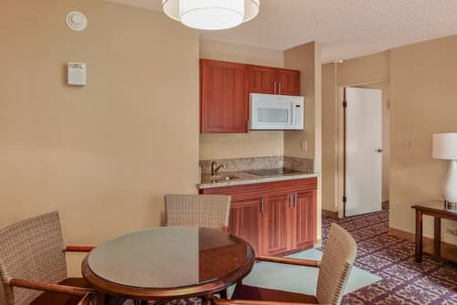 Hilo Hawaiian Hotel, Trademark Collection by Wyndham, Room