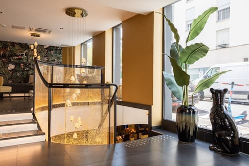 Prince Albert Lyon Bercy, Lobby