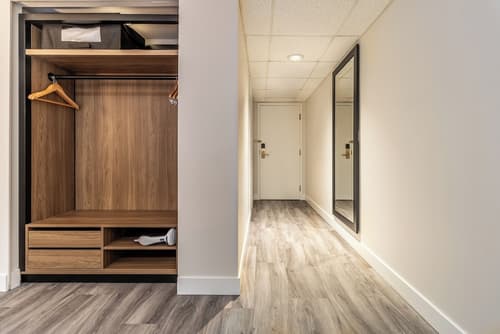 Atrium Hotel Vancouver
