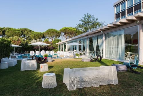 Italiana Hotels Florence, Outdoor pool