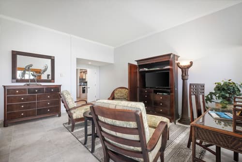 Royal Sea Cliff Kona by OUTRIGGER, Room