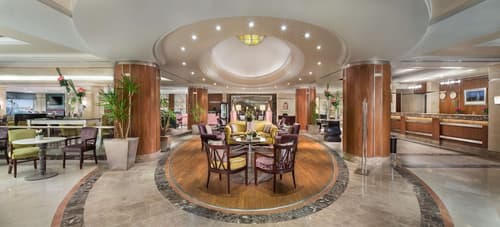 Hilton Alexandria Corniche, Reception