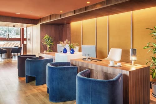 Melia Granada Hotel, Interior entrance