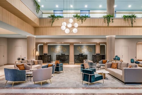 Munich Marriott Hotel, Reception