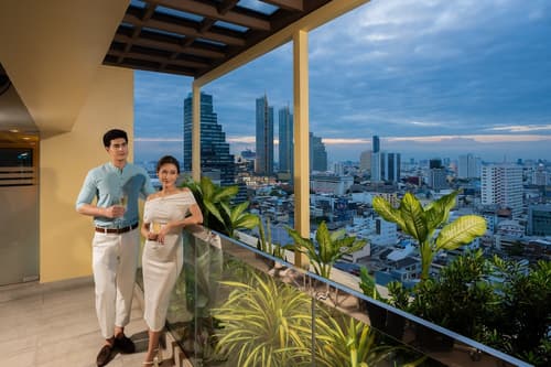 Holiday Inn Bangkok Silom by IHG