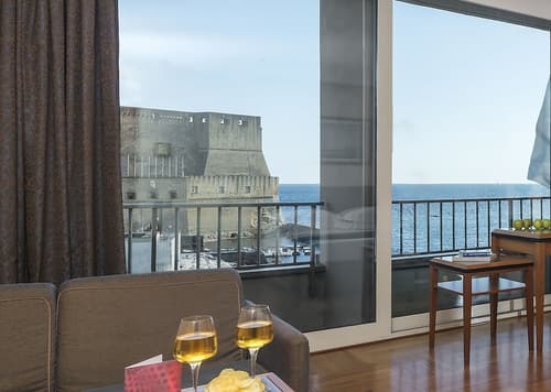 Royal Continental Hotel Naples, Room