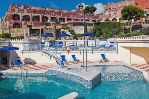 Royal Continental Hotel Naples, Pool