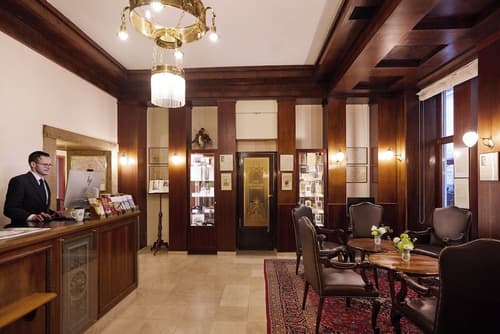 Graben Hotel, Reception