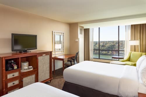 Holiday Inn Austin -Town Lake by IHG, Room