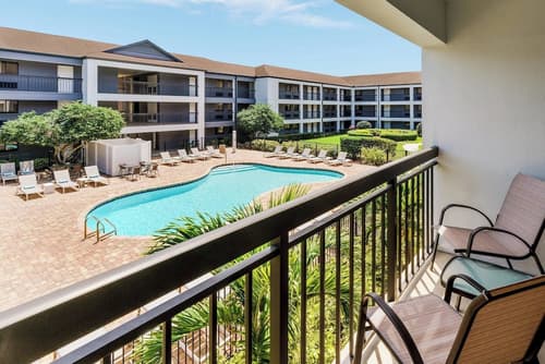 Courtyard by Marriott Lake Buena Vista at Vista Centre, Pool