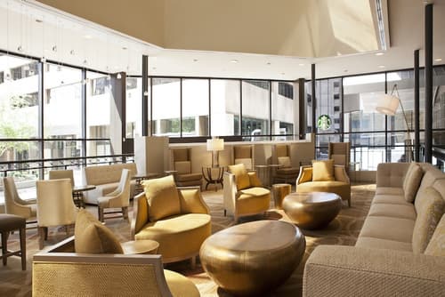 Hilton Denver City Center, Lobby sitting area