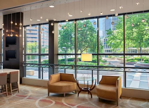 Hilton Denver City Center, Lobby