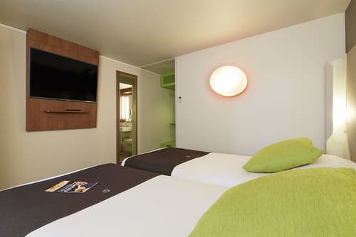 Campanile Chambray Les Tours