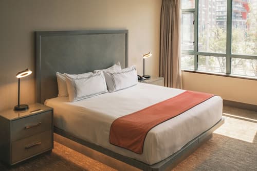 The Parker Hotel and Rooftop, Room