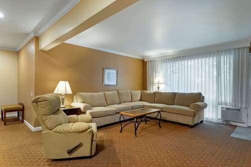 Best Western Plus Santa Barbara, Room