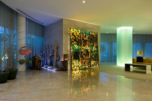 Hotel Santa Maria, Interior entrance