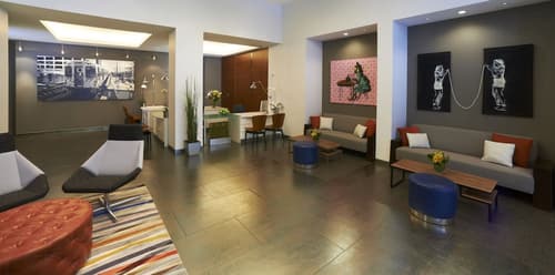 Kinzie Hotel, Primary image