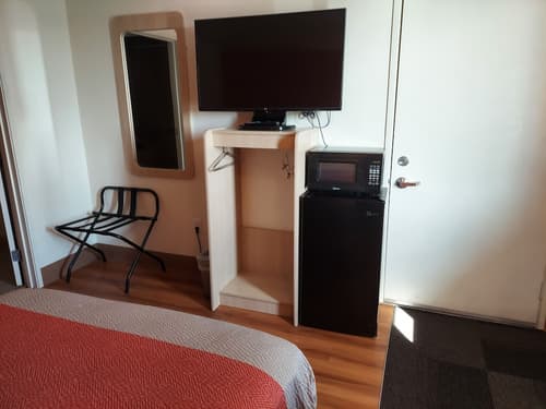 Motel 6 Pendleton, OR, Room