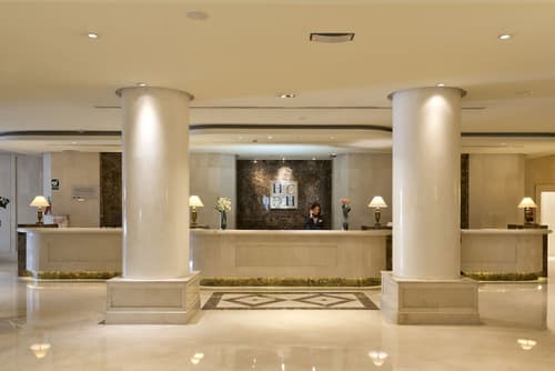 Hotel Sevilla Center, Reception