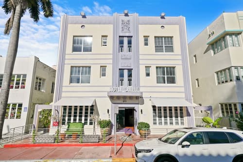 Hotel Shelley, Exterior