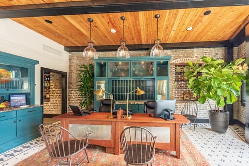 Andrew Pinckney Inn, Lobby