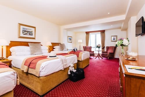 Galway Bay Hotel, Room