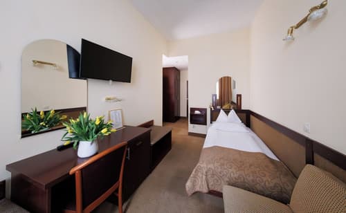 Continental Hotel-Pension