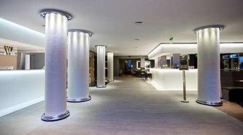 Windsor Hotel And Tower, Lobby